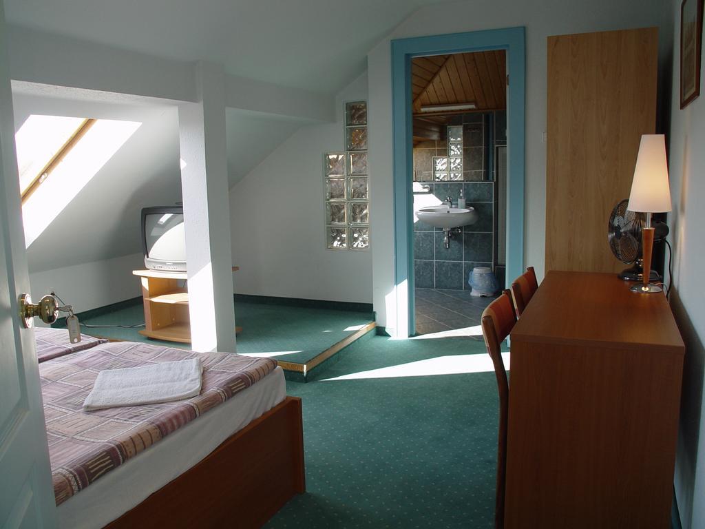 Hotel Menthol Budapest Eksteriør bilde